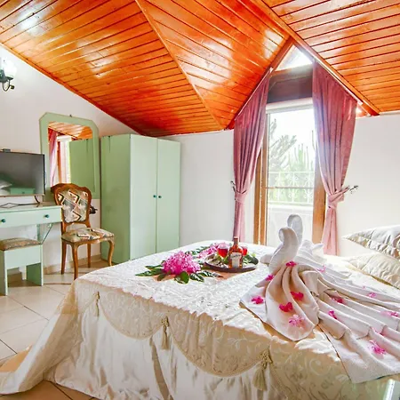 Ξενοδοχείο Grand Ruya 2*